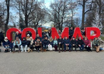 El 60º aniversario de Caja Gijón reúne a sus clientes en un recorrido mágico por el corazón navideño de Europa