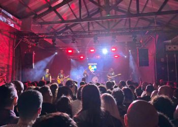 El Conciertu pola Oficialidá tornó con ésitu de públicu y la mesma reivindicación