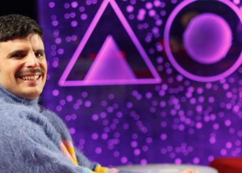 El asturiano Rodrigo Cuevas, Premio Pluma 2025 por su defensa de la diversidad y la cultura queer rural