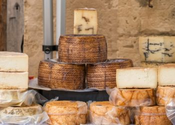 Alerta alimentaria en Asturias: detectan una toxina peligrosa en dos lotes de queso