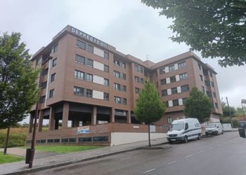 Los vecinos de Río Piloña 3 despiertan con una noticia de desahucio que la SAREB se compromete a invalidar