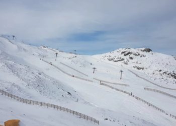 Llegó el momento del blanco: Valgrande-Pajares inaugura hoy la temporada de esquí