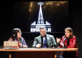 Adriana Lastra: «El franquismo sigue vivo a día de hoy»