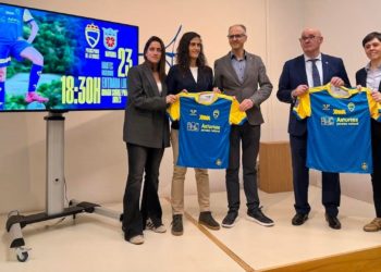 Todo a punto en Avilés para la puesta de largo de la Selección Asturiana Femenina, con Tomé al frente