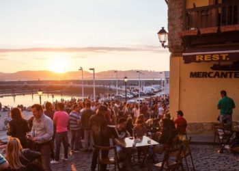 Hostelería con Conciencia despide 2026 lanzando una advertencia: «¿El último brindis del chigre de barrio?»
