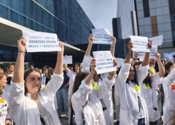 Huelga médica después del puente: se convocan cuatro jornadas de paro con «megaconcentraciones»