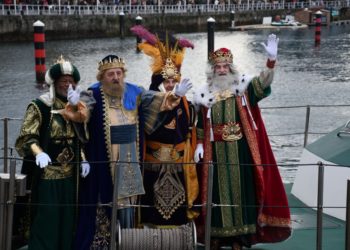Papá Noel vs Reyes Magos, ¿quién gana la batalla en Gijón?