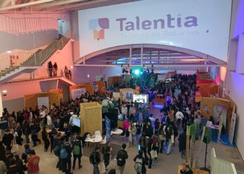 «Ferias como Talentia son fundamentales»: Cientos de jóvenes acuden en busca de orientación para su formación