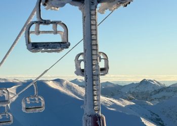 Nuevas críticas de los agentes de Valgrande-Pajares a la gestión de la estación: «Es una crisis ya incontrolable»
