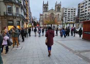 Buena música, Jorge Ilegal en el recuerdo y una señora de Valencia: así fue el 30º cumpleaños del Jovellanos