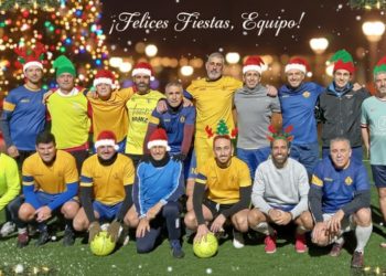 El club Varela de Gijón marca un gol solidario esta Navidad
