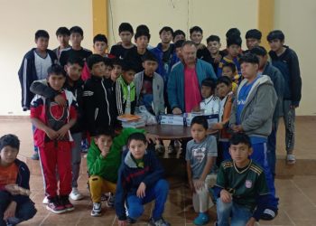 Un desfile andino toma Gijón este domingo para impulsar un proyecto educativo único en Bolivia