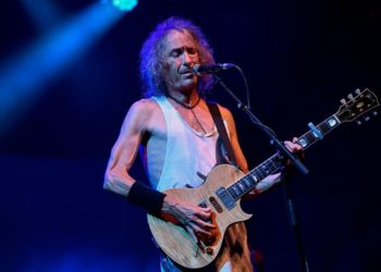 Fallece Robe Iniesta, icono y figura esencial del rock español