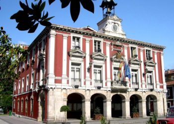 El Ayuntamiento de Mieres responde a la polémica: las recomendaciones a trabajadores nacen de quejas de vecinos