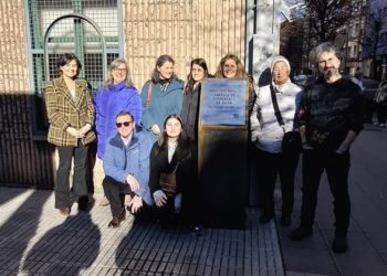 El pasado vuelve a brillar en Gijón: la ciudad estrena sus flamantes Placas de la Memoria Industrial