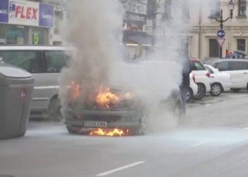 ¿Es el Humedal el ‘triángulo de las Bermudas’ de los coches en Gijón? Otro turismo arde cerca de la plaza