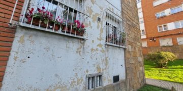 El PSOE duda de las promesas sobre la rehabilitación de fachadas: «Lo que no está en los presupuestos no está en la vida municipal»