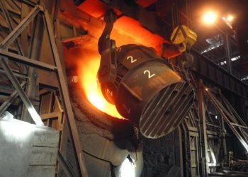 El incendio en Arcelor, un punto y aparte para Barbón: «La UE debe tomar decisiones para proteger la siderurgia europea»