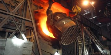 El incendio en Arcelor, un punto y aparte para Barbón: «La UE debe tomar decisiones para proteger la siderurgia europea»