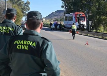 Tercer accidente ferroviario en solo cinco días: un tren de vía estrecha choca con una grúa en Cartagena