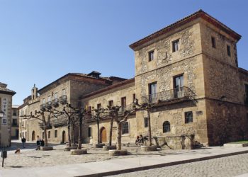 Un altercado en Cimavilla acaba con la detención del padre de un menor agredido