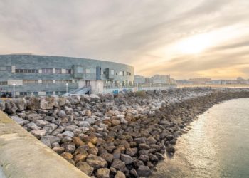 Señalan a una monitora de Talasoponiente por «discriminar» a una alumna: «Llegó a preguntar si era autista»