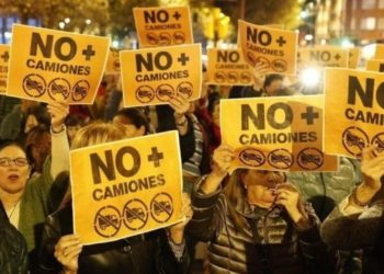 La Calzada, decidida a «ser cansina» en el tema de los camiones: el barrio volverá a Cuatro Caminos mañana