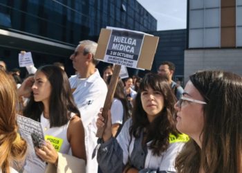 Los médicos asturianos vuelven a la huelga «contra las guardias de 24 horas y la sobrecarga asistencial»
