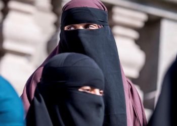 La prohibición del ‘burka’ y el ‘nicab’ deseada por Vox se hunde por «irreal» e «ilegal»: «Han traído aquí una trampa»