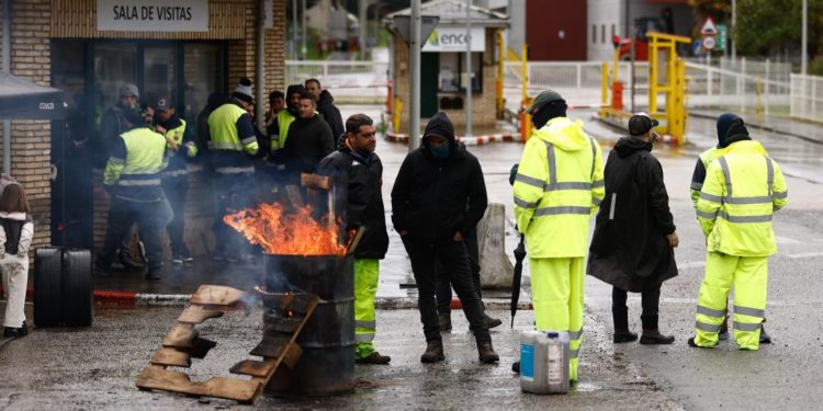 El Principado valora positivamente el acuerdo en ENCE: «Aporta garantías sociales y visión de futuro»