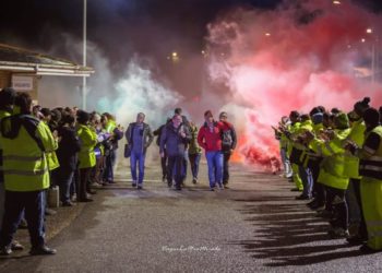 Acuerdo entre ENCE y un «satisfecho» comité de empresa: no habrá despidos en Navia