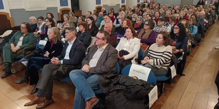 Gijón hace frente común contra la «epidemia silenciosa del siglo XXI», la soledad no deseada