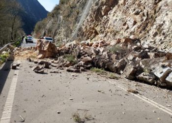 Avanzan los trabajos para retirar el argayo de Pajares