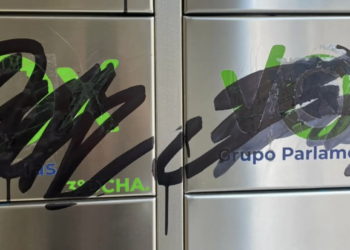 Ataque vandálico contra la sede de Vox Asturias en Oviedo