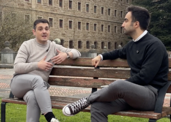 «¿Qué le ha pasado a la Laboral? Lo que le ha pasado es el PSOE»