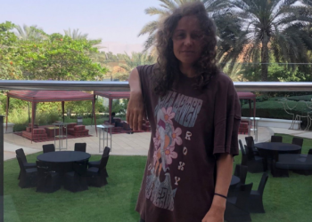 La periodista asturiana atrapada en Omán: «La incertidumbre es total»