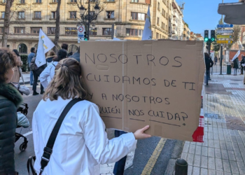 Médicos en pie de guerra: «No es solo salario, es el sistema entero el que no aguanta»