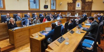 Gobierno y PSOE aprueban los nuevos modelos de incompatibilidades, pero retrasan su activación hasta después de las elecciones