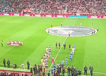 Plantón en El Molinón: miles de ‘sportinguistas’ se ausentan por los elevados precios del ‘Día del Club’