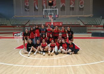 El Fodeba reconoce a sus 12 jugadoras de la generación de 2008: «Fidelidad, esfuerzo y amor por este escudo»