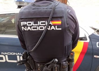 Detenida en Langreo por abandono de su hijo de 13 años, implicado en una oleada de robos en comercios