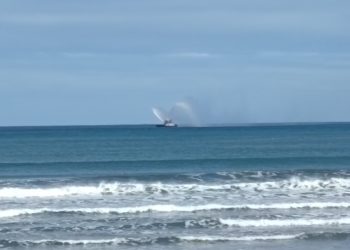 Un remolcador de Armón hace sus pruebas frente a San Lorenzo