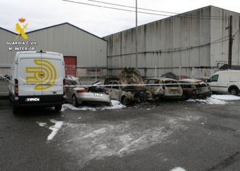 Un vecino de Gijón es detenido por calcinar cinco vehículos y sustraer 8.000 euros de material de reparto