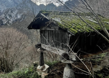 Para garantizar el futuro del hórreo: ¿patates o foriatos?