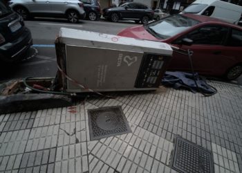 XIXONAES | La gasolina sube… El surtidor del desaparecido Garaje Sporting, no