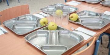 Las últimas explicaciones por el retraso del contrato de los comedores colman la paciencia de las AMPAS: «Queremos claridad»