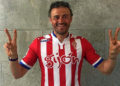 Gijón rinde homenaje a Luis Enrique dando su nombre a la playa verde del Rinconín