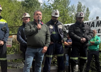 Los mineros cumplen su amenaza y marcharán a pie hasta Oviedo tras 15 días de encierro: «Cada paso es dignidad»