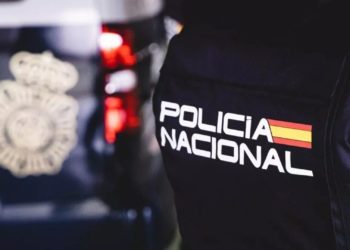 Un estanco como objetivo, una empleada con mucha sangre fría y un robo que salió mal: odisea delictiva en Avilés
