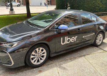 Primer expediente sancionador a Uber tras diez días en Asturias: el Principado investiga la presunta prestación de servicios sin autorización